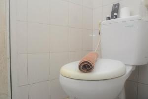 Homey Living Studio at Signature Park Grande Apartment By Travelio