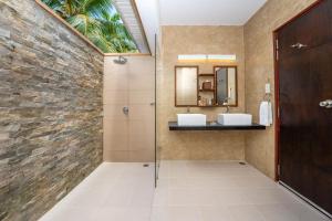 Pearl Sands of Maldives