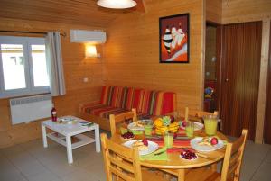 Villages vacances Lagrange Grand Bleu Vacances - Residence Les Segalieres : photos des chambres