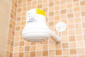 LN NEWLY FURNISHED WEST STUDIo