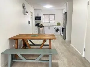 Lock-Up and Go apt with parking - Clovelly