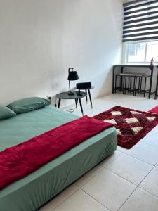 Kikis room for men