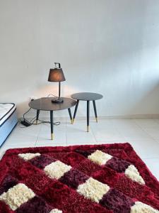 Kikis room for men