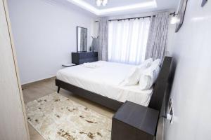 Executive 2BR Penthouse near sarit mall Westlands, next to movenpick hotel