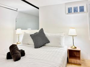 Lynhomes 20 The Establishment Bangsar Stylish Studio Loft