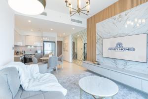Luxury Home with Breathtaking Burj Khalifa Views
