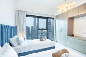 Luxury Home with Breathtaking Burj Khalifa Views