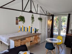 Appartements Studio independant tout equipe au calme : photos des chambres