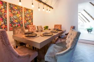 Luxurious Large Townhouse in the Heart of Barbican