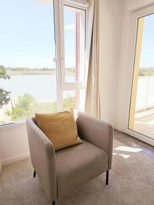 Appartements Lakeside Provence - Appartement classe 4 etoiles, Vue sur le lac, Parking sous-sol, double clim : photos des chambres