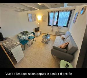 Appartement en duplex à 50m de la plage avec wifi