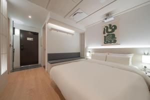 Phòng Giường Đôi Có Bồn Tắm Spa (Double Room with Spa Bath)