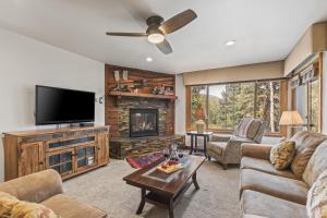 SNOW FLOWER 056 condo