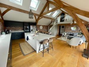 Open plan barn conversion in Herefordshire