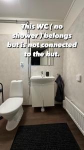 Camp Caroli Hobbit Hut