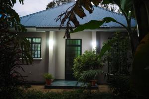 Mesa, Mama Ket Homes Arusha