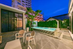 七星爱旅湾13巷 六卧 海滩别墅酒店