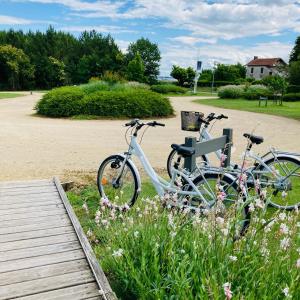 Hotels La Petite Couronne, Ecolodge & Lofts : photos des chambres