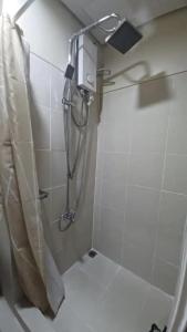 Cozy Condo Stay Near MOA