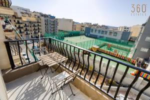 Stylish 3BR Apt with panoramic balcony in Qawra by 360 Estates