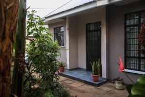 Mesa, Mama Ket Homes Arusha