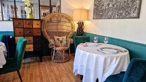 Hotels Hotel Saint Jacques : photos des chambres