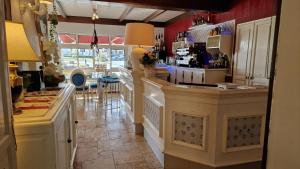Hotels Hotel Saint Jacques : photos des chambres