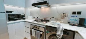 Stylish 1br Apartment Jvc Pool Parking
