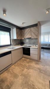 Leos Apartments Apart3