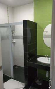 โรงแรมสบาย พาเลซ