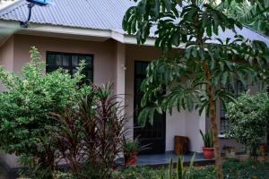 Mesa, Mama Ket Homes Arusha