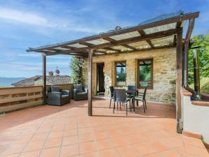 Apartment La Cupola- Papavero by Interhome