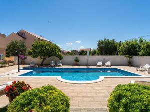 Apartment Bonex-1 by Interhome