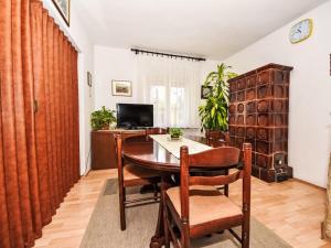 Apartment Tino-1 by Interhome