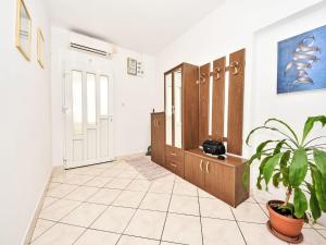 Apartment Tino-1 by Interhome