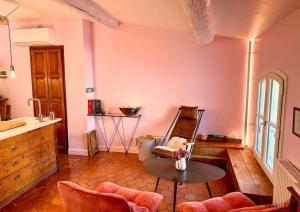 Magnifique appartement, coeur dUzès, clim