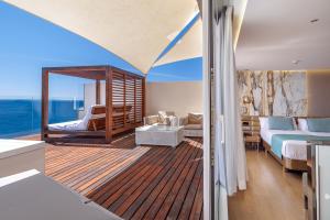 Suite Penthouse with Sea View and Hot Tub - Free Spa Access room in Hotel Torre del Mar - Ibiza