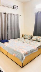 Bungalow in midst of Greenery