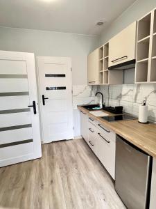 Kawalerka na parterze 4