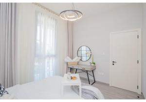 Modern 1BR Apt Noor 1 with Serene Outlook by Vibel