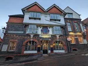 The Bear Marlborough - 奥格本圣乔治