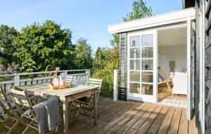 3 Bedroom Awesome Home In Hornbæk