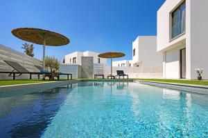 Villa Flora - 3BedEn-suite with Private Pool