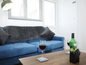 Comfortable Studio Apartment By N And N Stays Ltd, Peaceful Area Close to Cardiff Bay and Access Training Centre, Private Parking and Fast Wifi