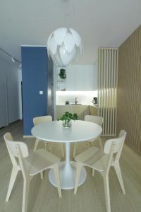 Blue apartment strict center