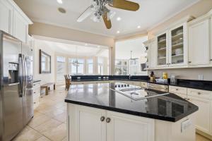 2 Collier Beach- Oceanfront, Dog Friendly , Private Pool, FREE Activities