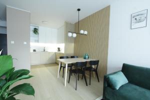 Green apartment strict center