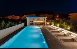 Holiday Resort Almissum - Luxury 11-bedroom villa 