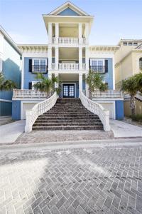 29 Singleton Beach Place- Luxury Oceanfront, Pool, Pool Table, Free Activities Included