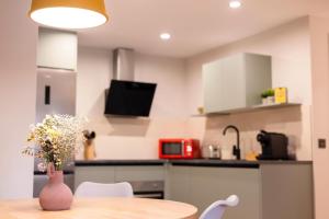 Atuaire Home Plaza de España en el centro histórico de Burgos